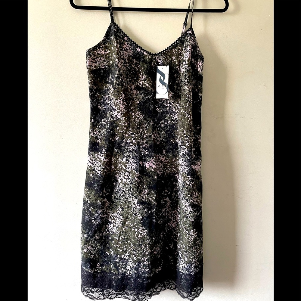 🆕 Smart Set Slip Dress